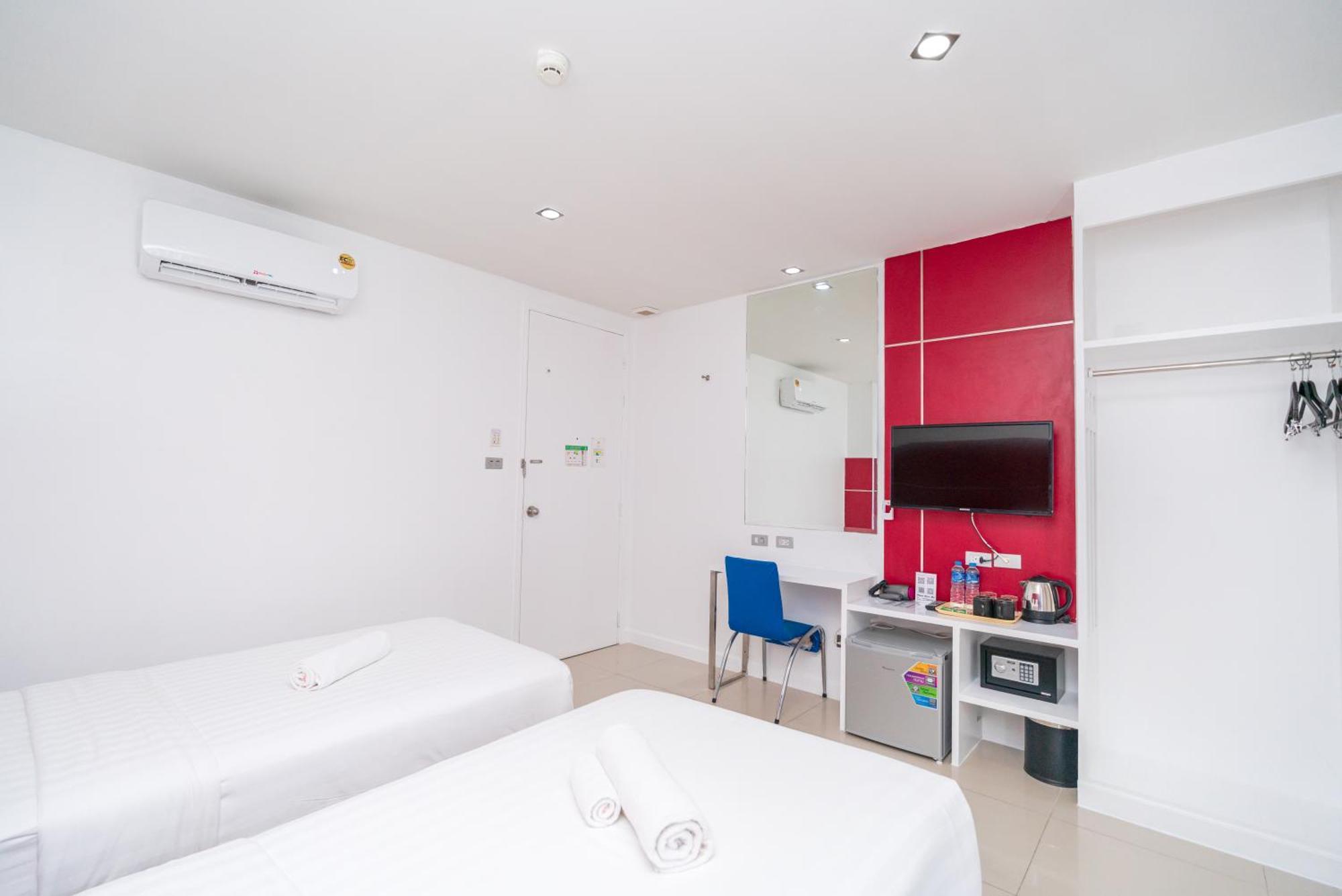 Patong Diamond Hotel Exterior photo