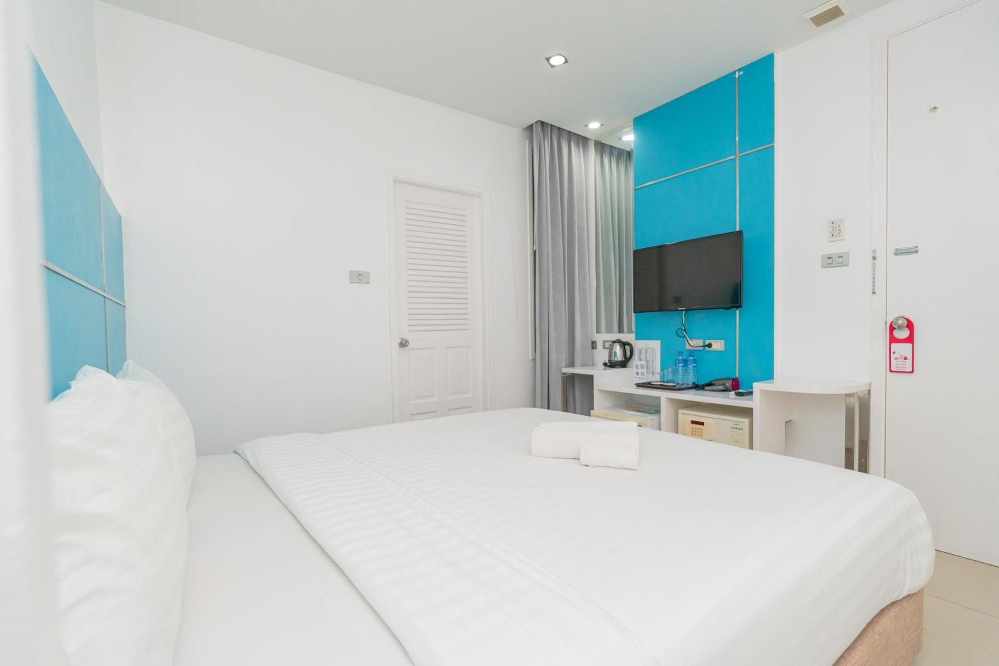Patong Diamond Hotel Exterior photo